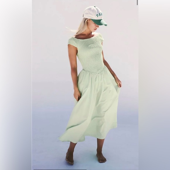 Free People Ceci Smocked
Cotton Midi Dress in Mint XS - Picture 5 of 6